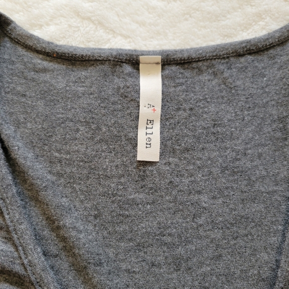 A+ ELLEN Grey long sleeve Crop Top - Picture 3 of 4